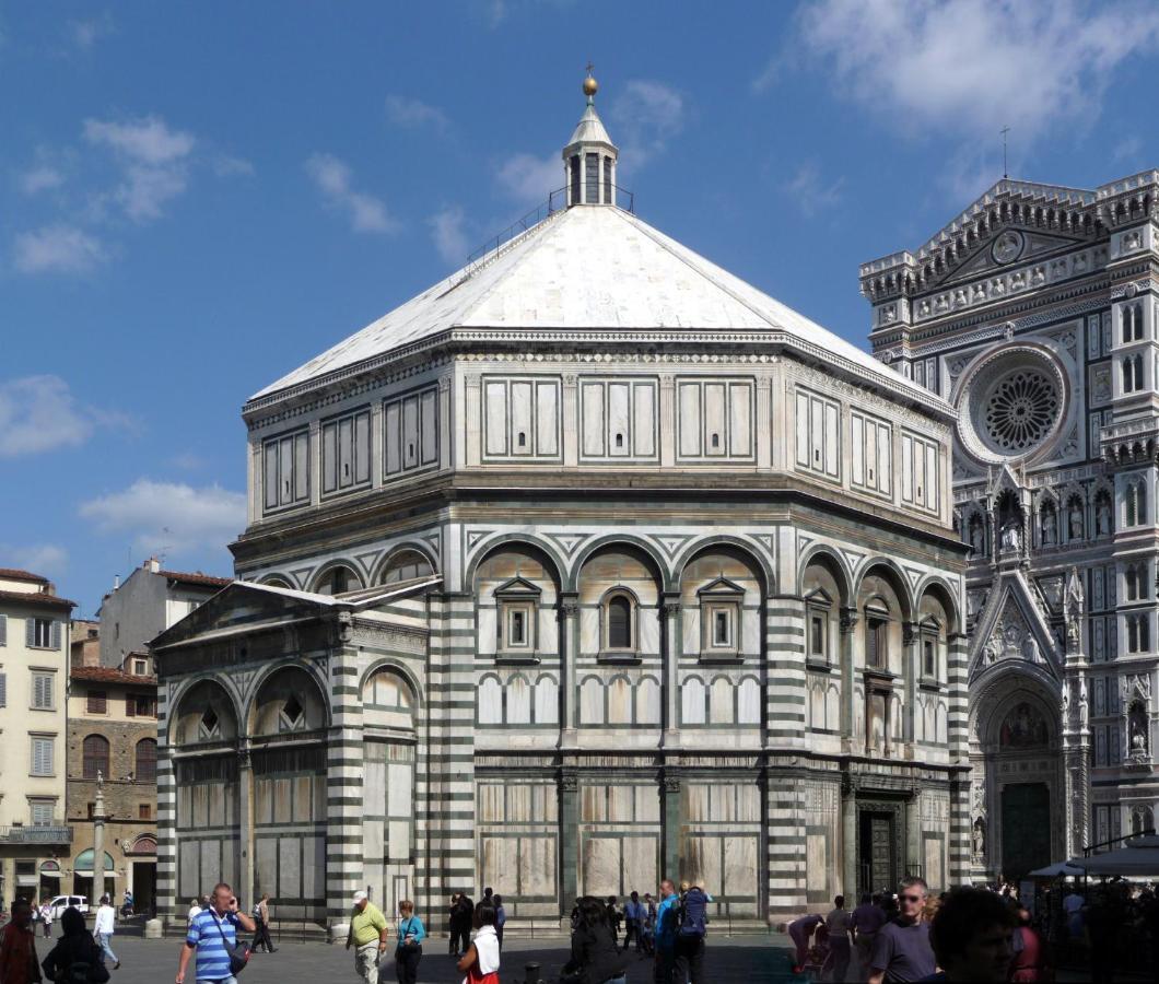 Uffizi - Flo Apartments Firenze Bagian luar foto