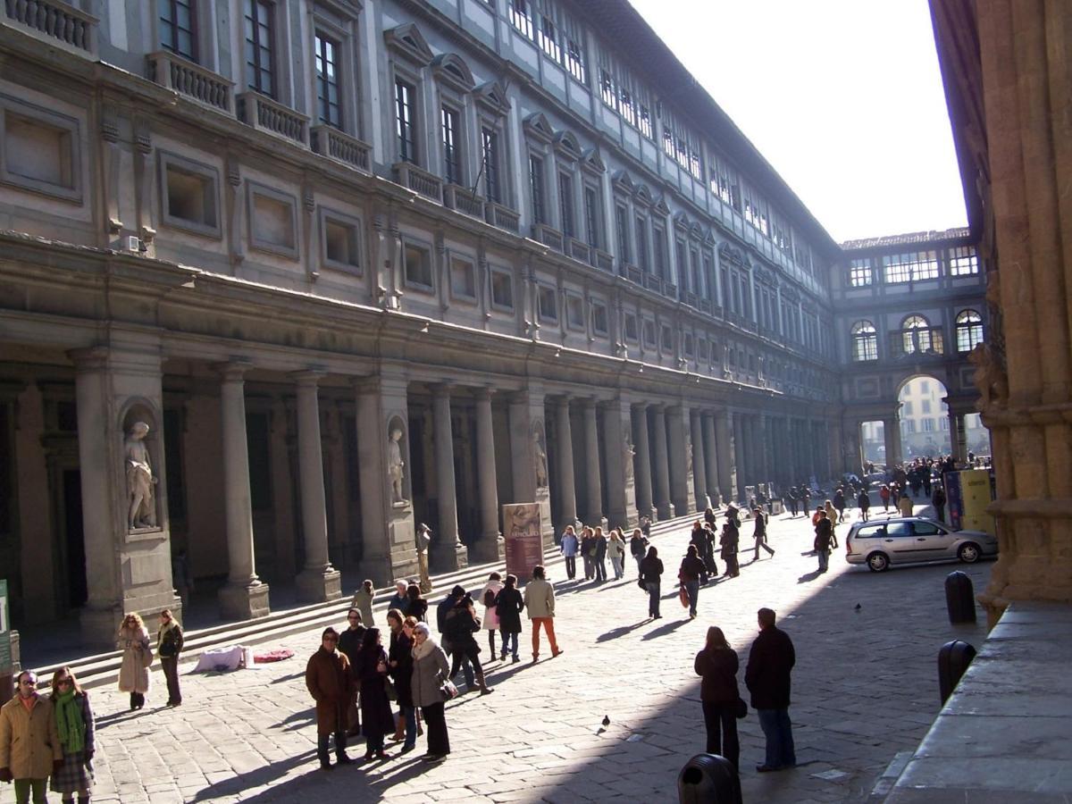 Uffizi - Flo Apartments Firenze Bagian luar foto